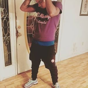 Meet your Posher, Jay